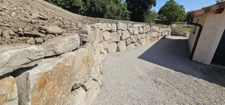 Mur de soutènement Redi-Rock Veynes